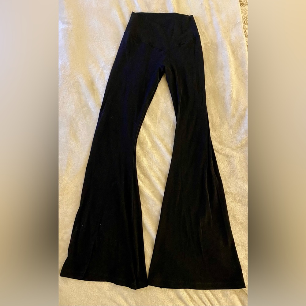 aerie offline cross over flare leggings